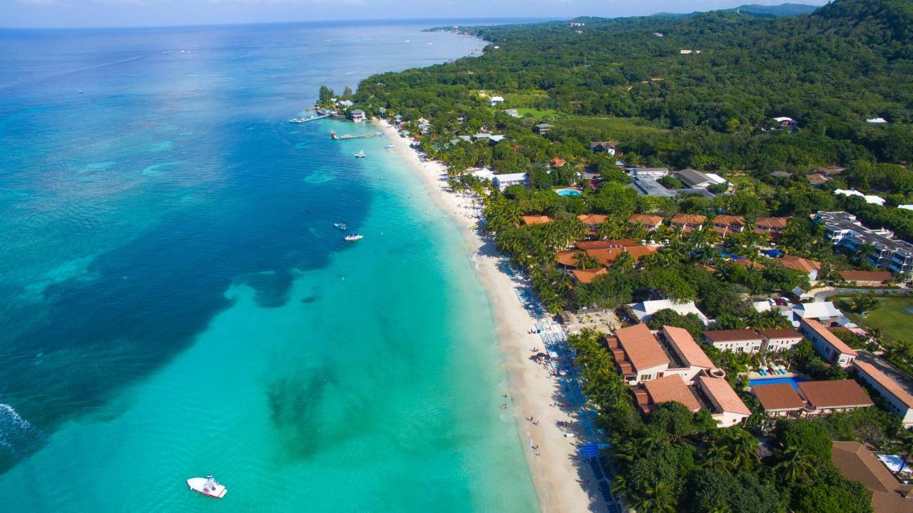 Mayan Princess Beach & Dive Resort West Bay Exterior photo